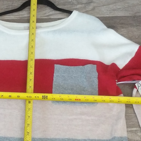 Active USA color block NWT sweater sz L - Picture 2 of 6